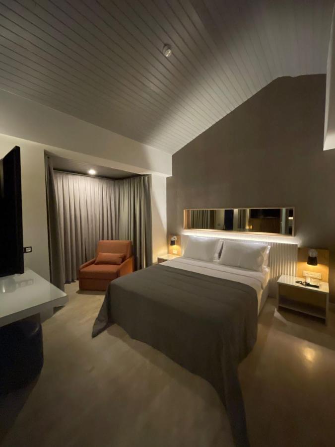 Ariel Hotel אלאקאטי מראה חיצוני תמונה